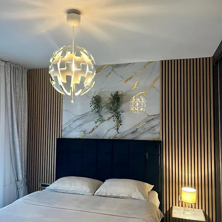 Emma Park Apartment